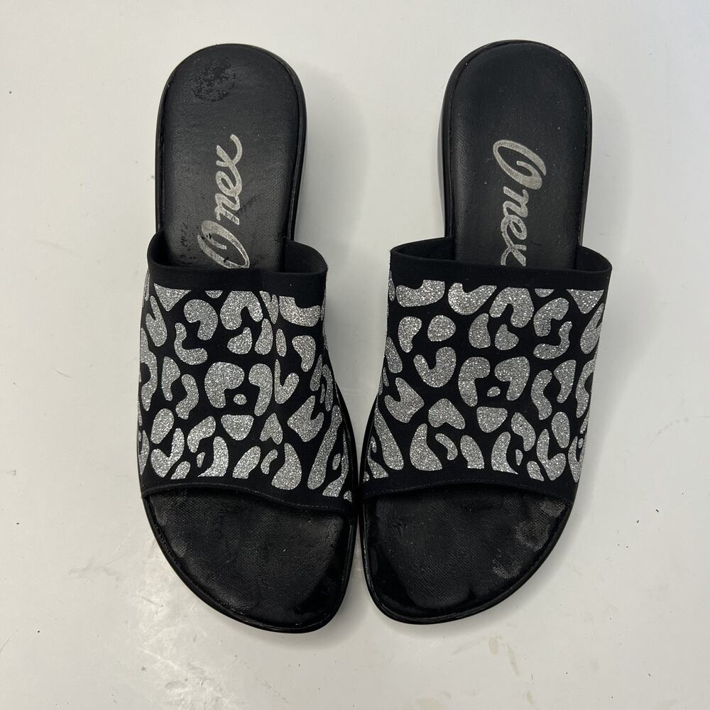 Onex Women's Wedge Sandals Black Sparkly Silver Animal Print Wedge Size 7 (37) - Picture 2 of 13
